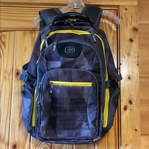 {OGIO} Men's Backpack Travel Work School Charcoal with Yellow Accents Laptop